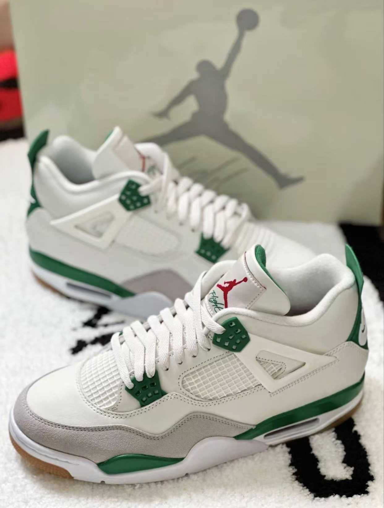 Nike SB x Jordan Air Jordan 4 Pine Green R.43