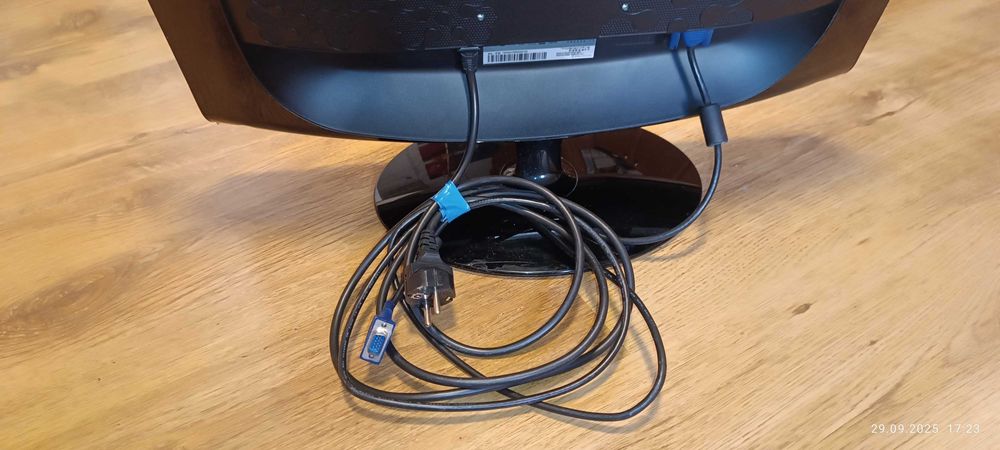 Sprzedam monitor Samsung SyncMaster 2333 full HD
