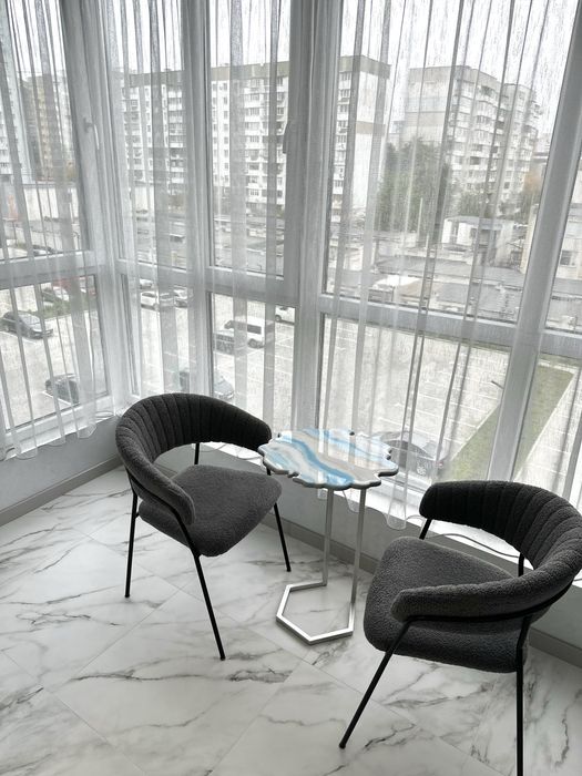 Нова 1к квартира з сучасним ремонтом