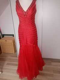 Suknia balowa czerwona 38