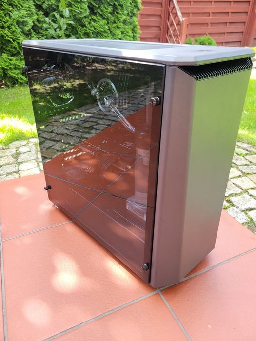 Komputer gamingowy i9 10900k 24GB DDR4 Corsair 750w chłodzenie wodne