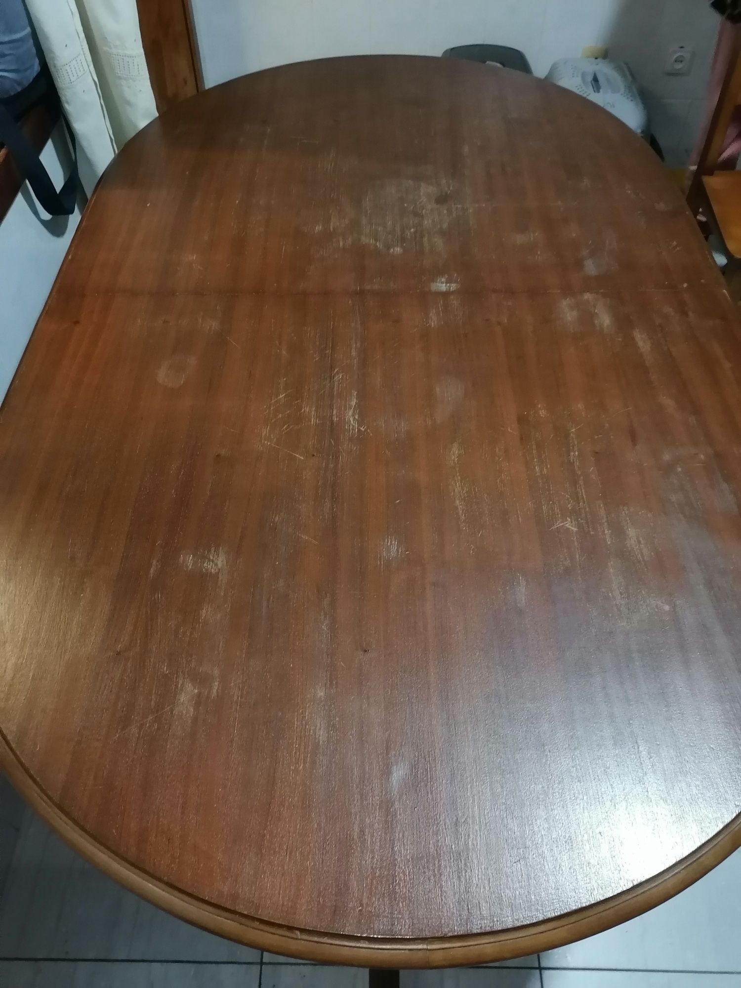 Mesa de cozinha extensível