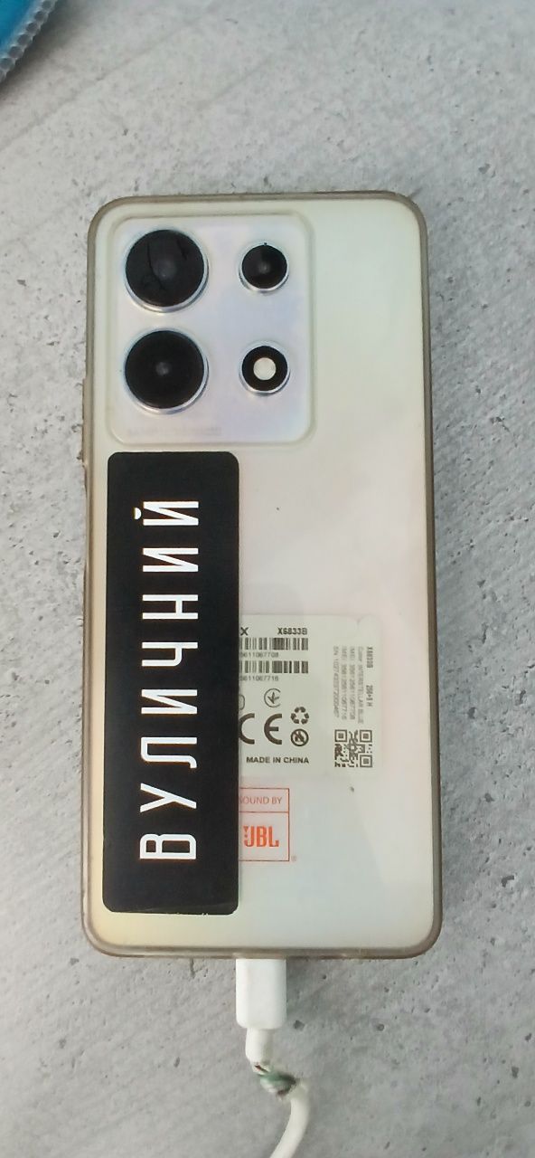Телефон Infinix note 30 8/256gb Нюанс читайте в описі