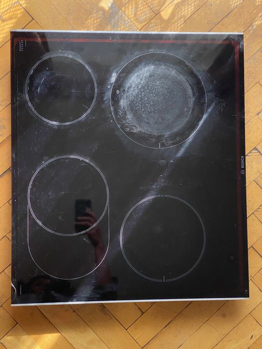 Варочна поверхня електрична bosch ht6et60
