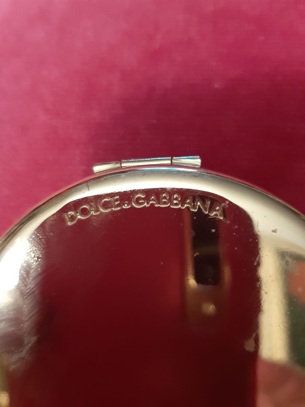Puderniczka z lustrem Dolce Gabbana