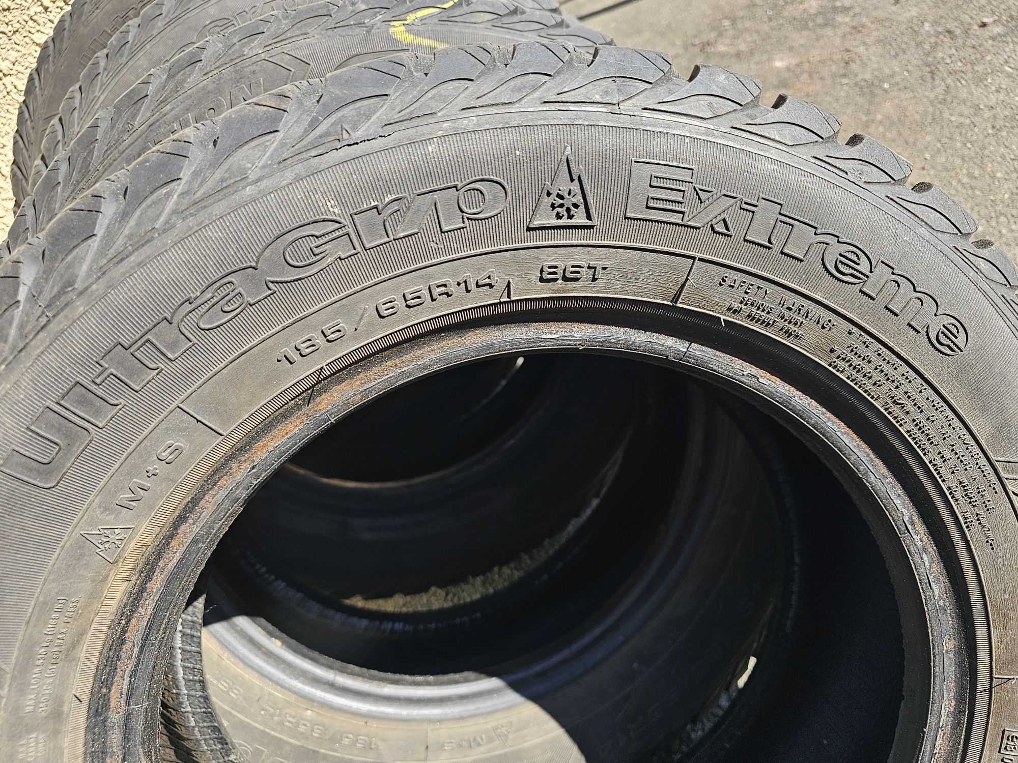 Goodyear ultragrip extreme 185/65-17