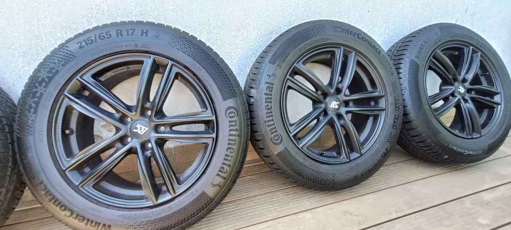 Koła felgi czarne  opony zimowe  VW t-roc ateca  5x112 17 cali 215/65