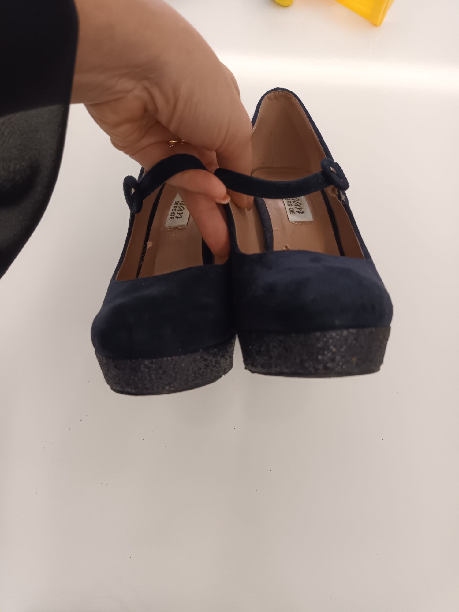 Sapatos saltos altos (tamanho 35)