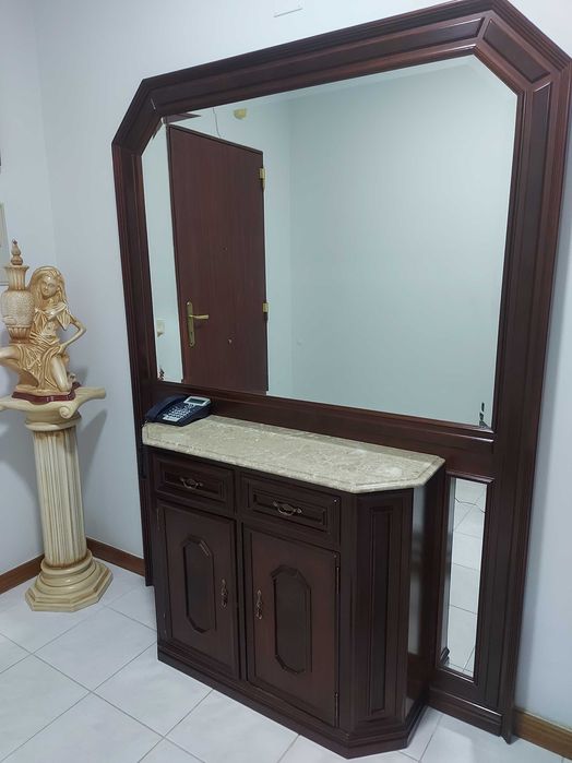 Movel com marmore como novo