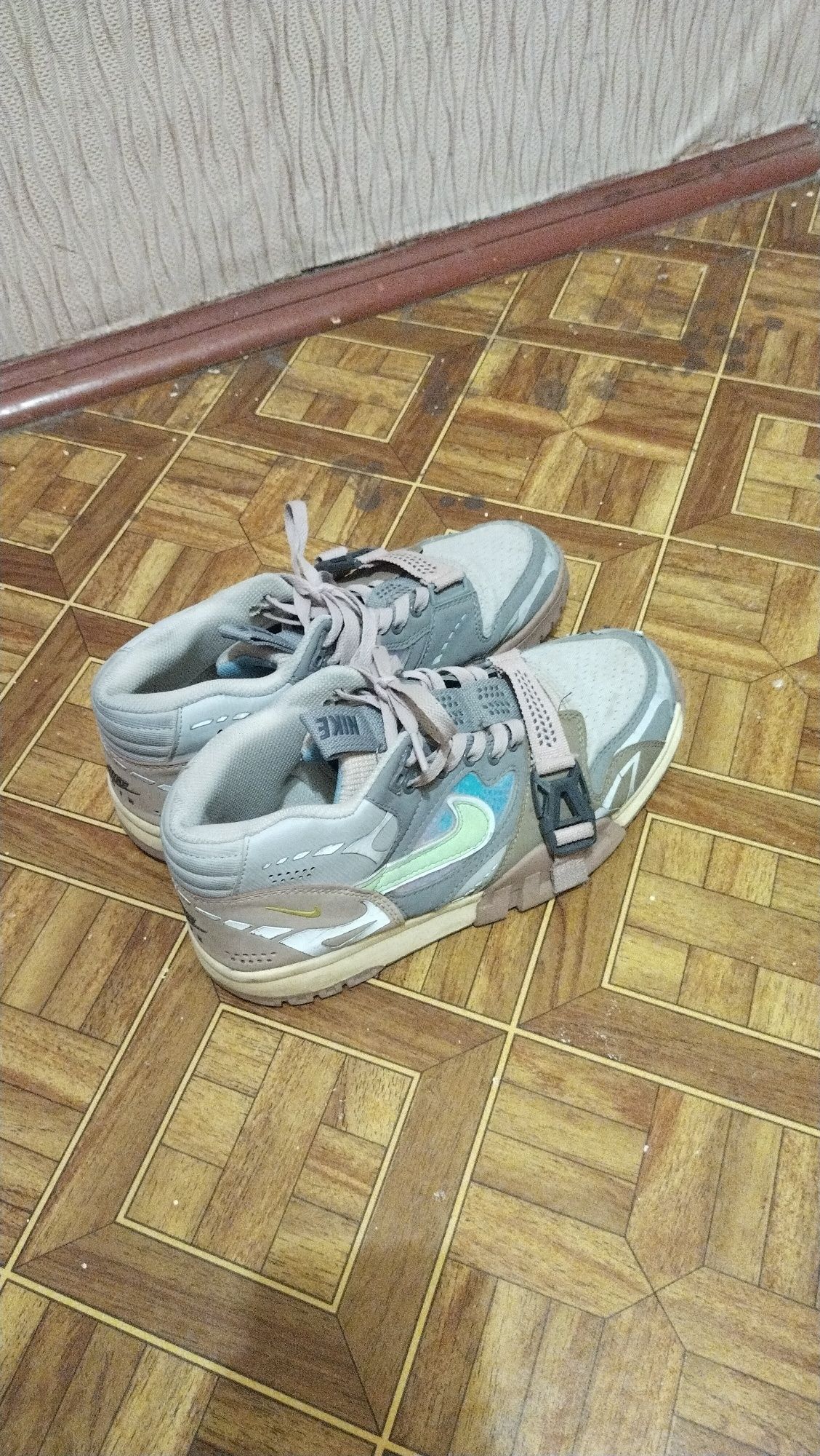Кросівки Nike Air Trainer 1