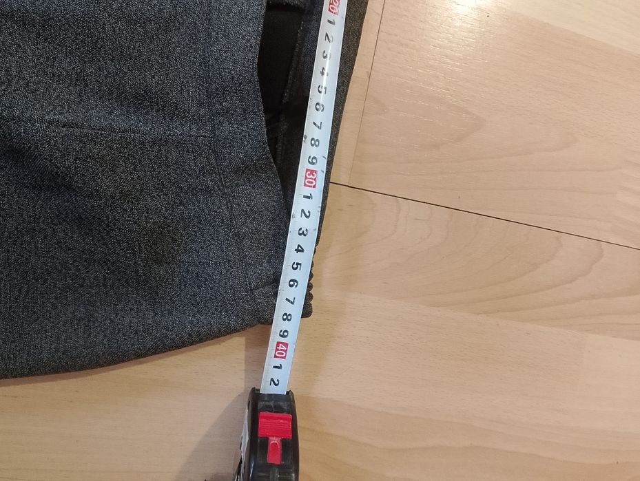 Eleganckie spodnie damskie z kantem rozm M,L