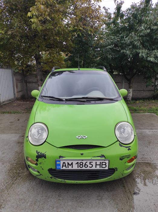 Chery QQ — економна, яскрава і надійна малеча!