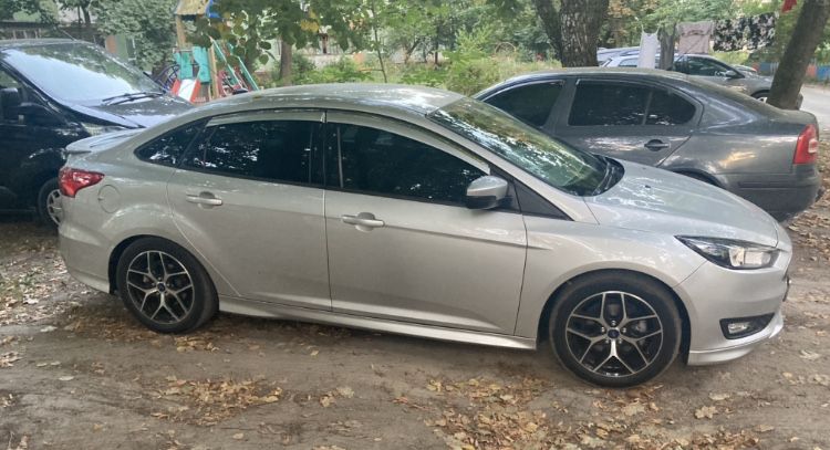 Дефлектори на Ford Focus 3