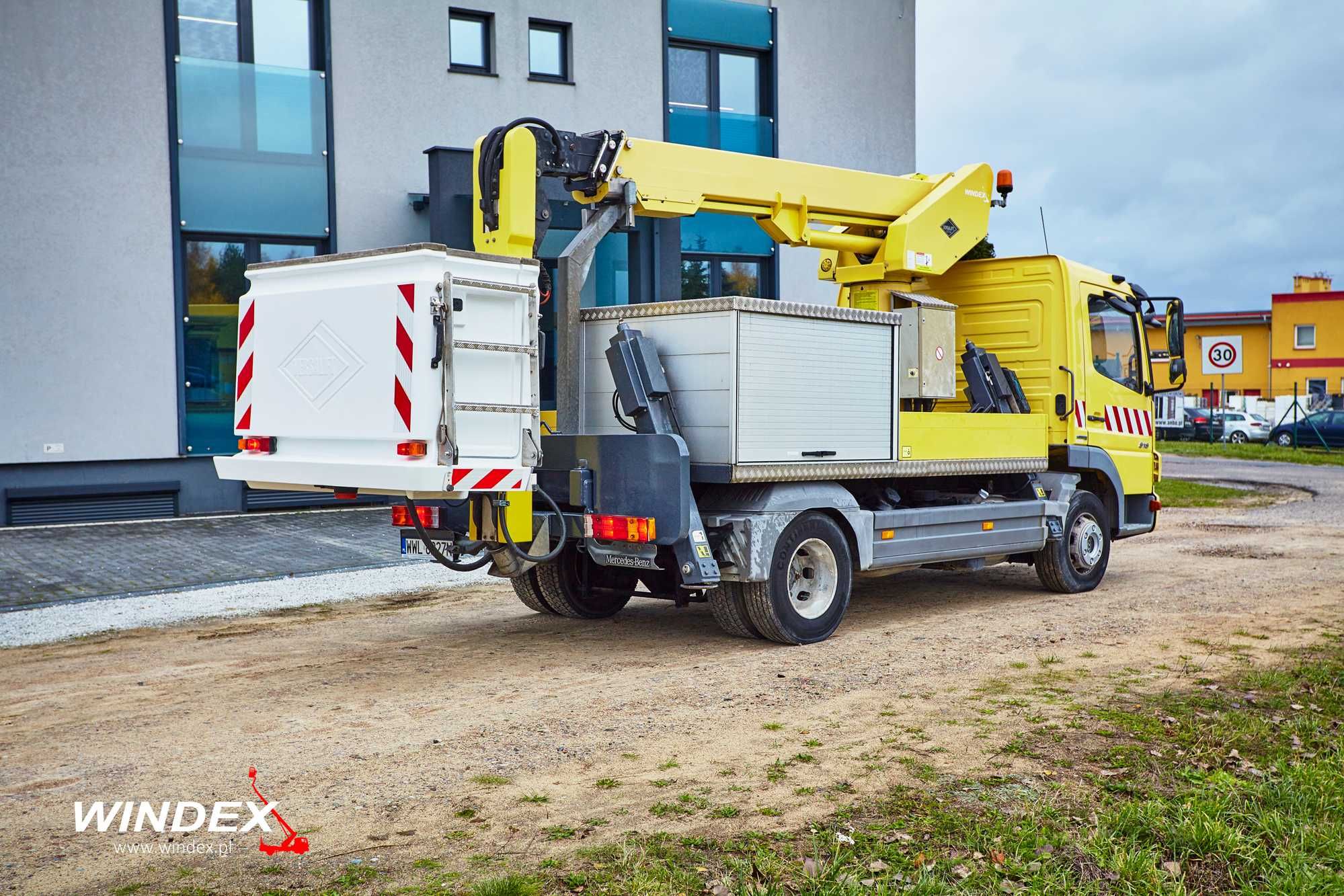 Podnośnik koszowy Versalift VT-51-NF z izolowanym koszem