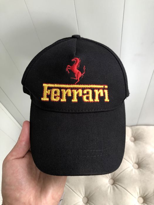 Красивая унисекс кепка, бейсболка черная Ferrari