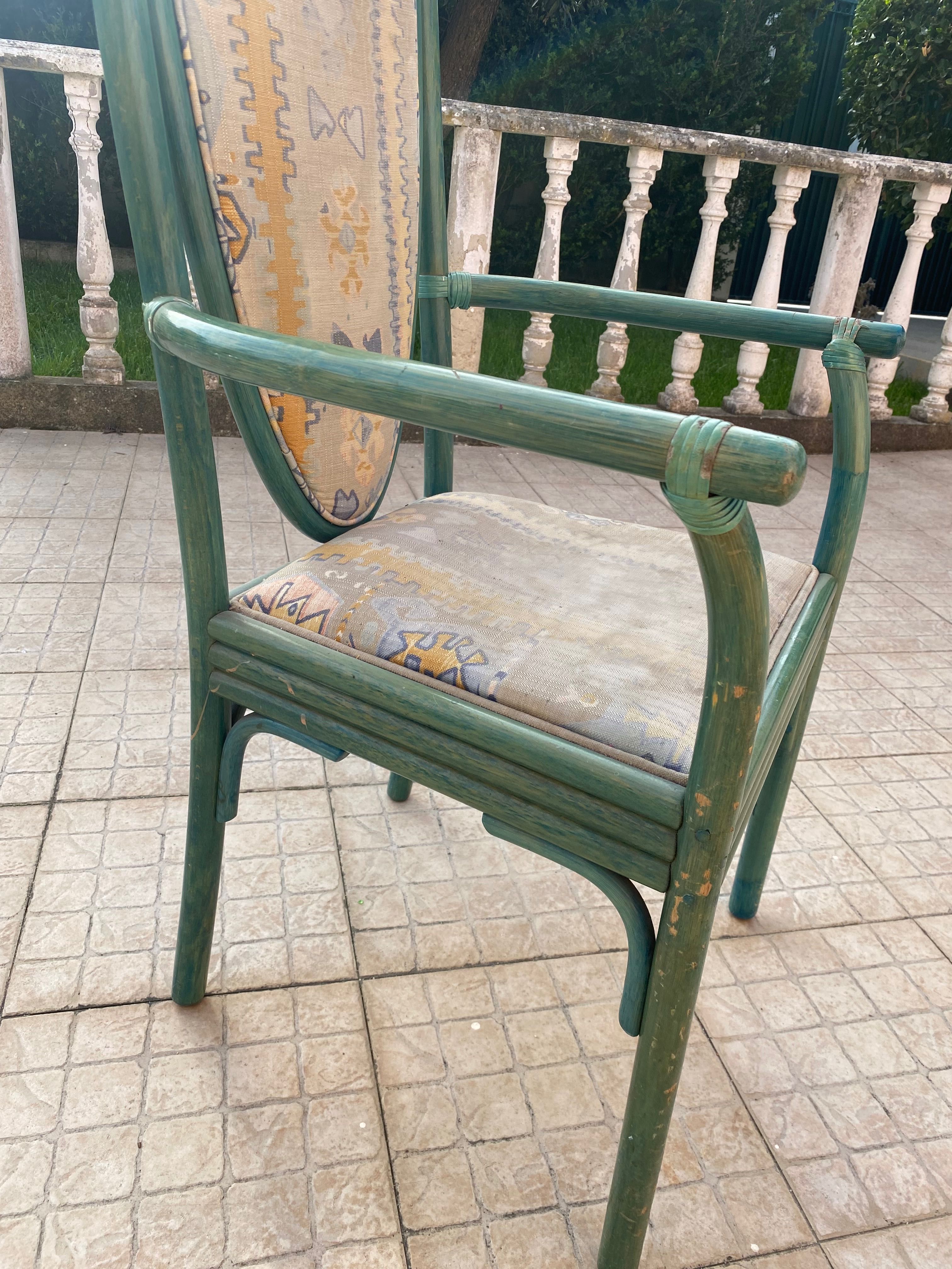 cadeira antiga em bambu