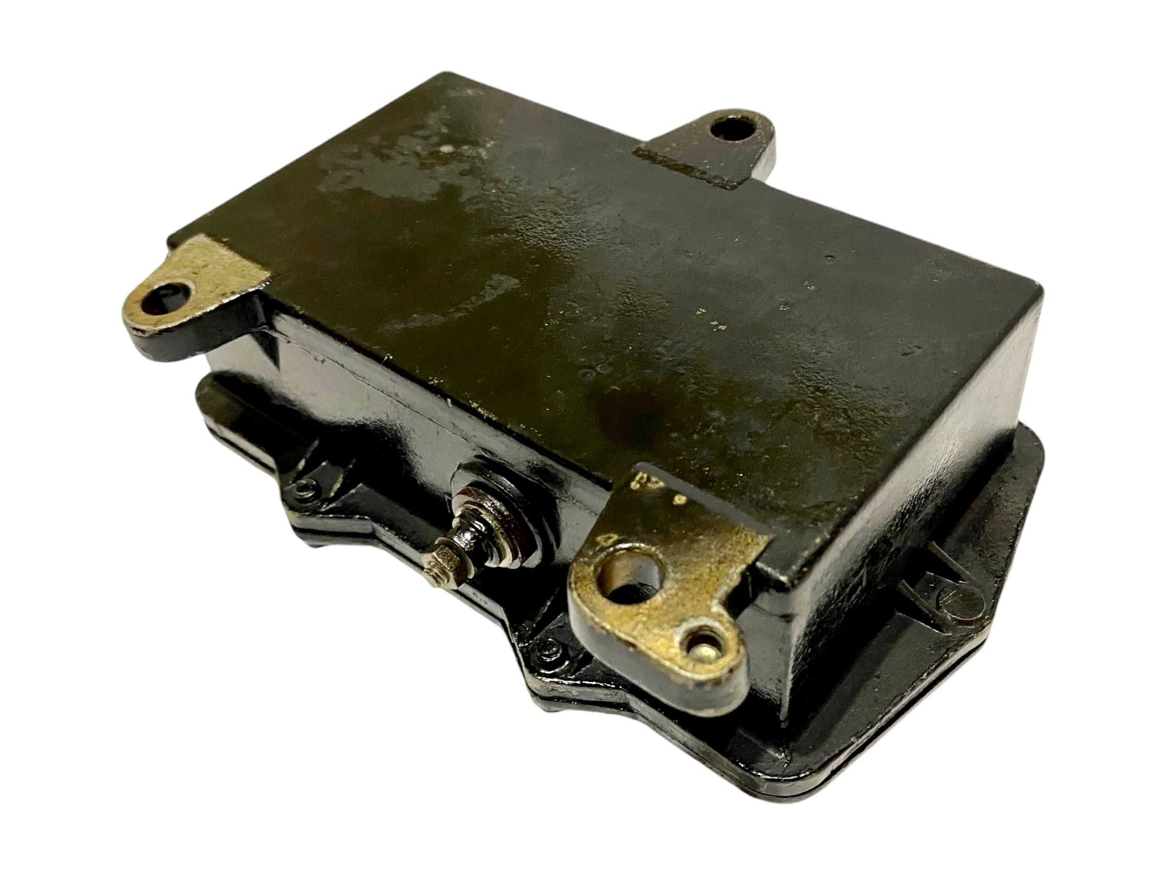 Regulator napięcia UAZ 469, 3151, 452 ZIŁ 131 URAL GAZ 66 WOŁGA Nowy