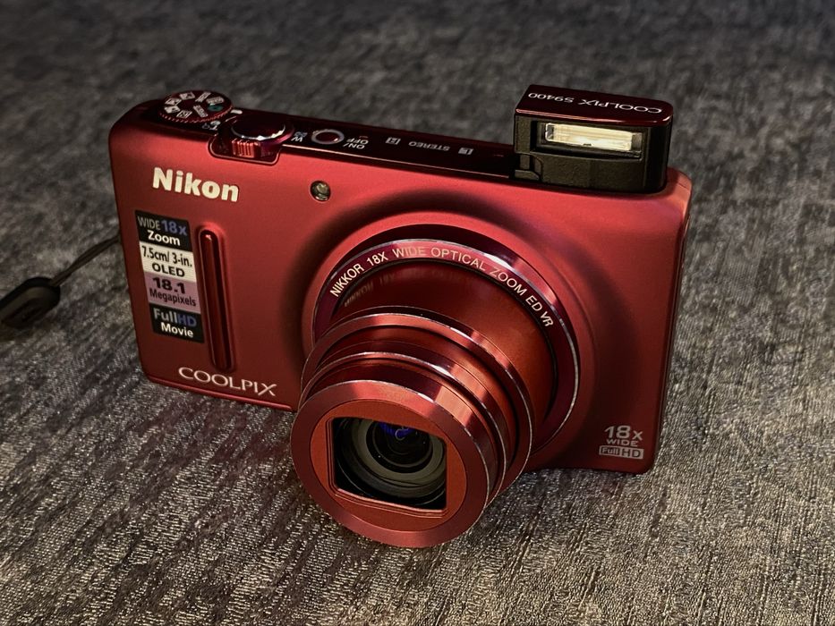 Nikon Coolpis S9400 в ідеалі