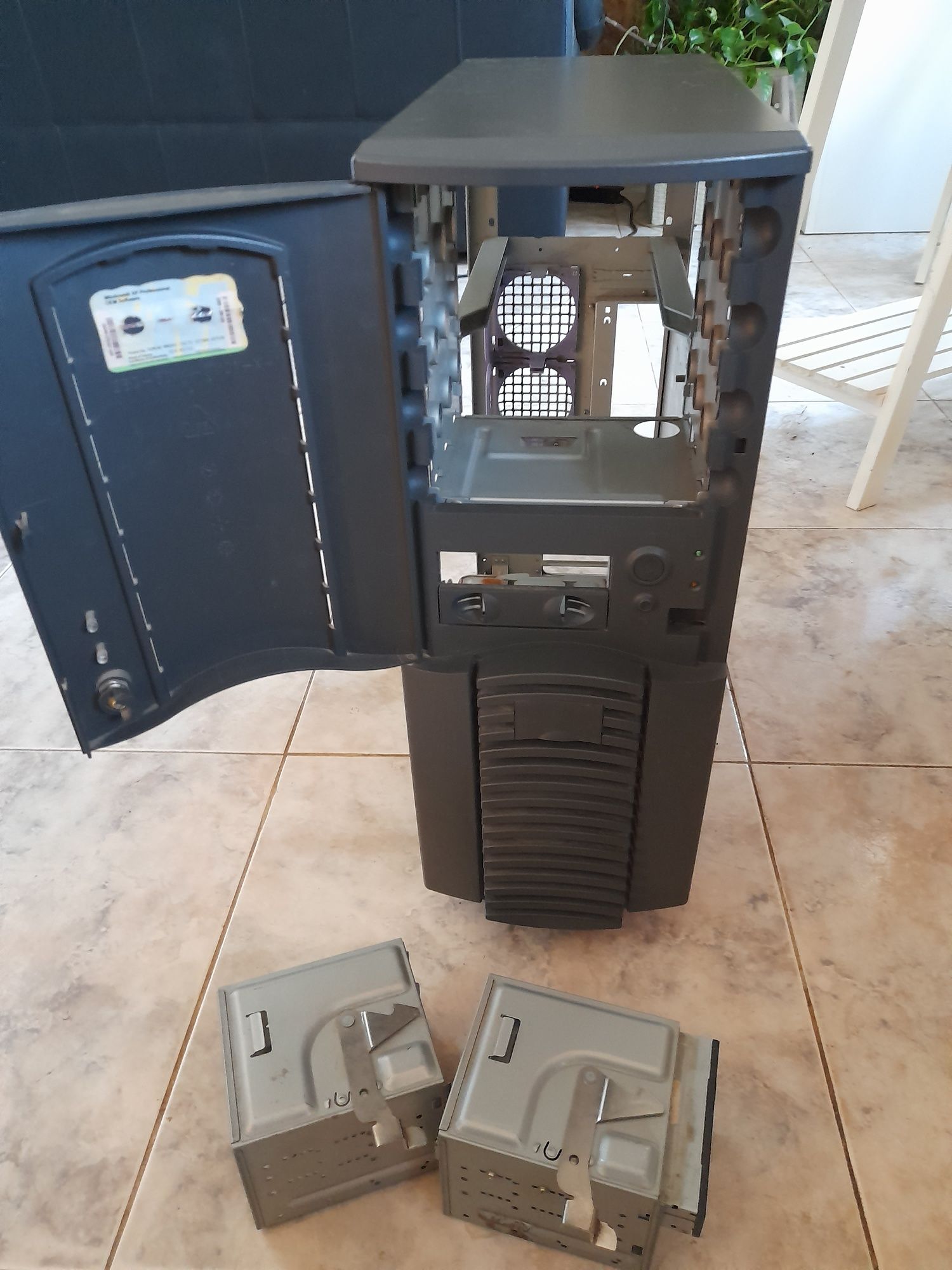 Tower ATX ASUS Pro