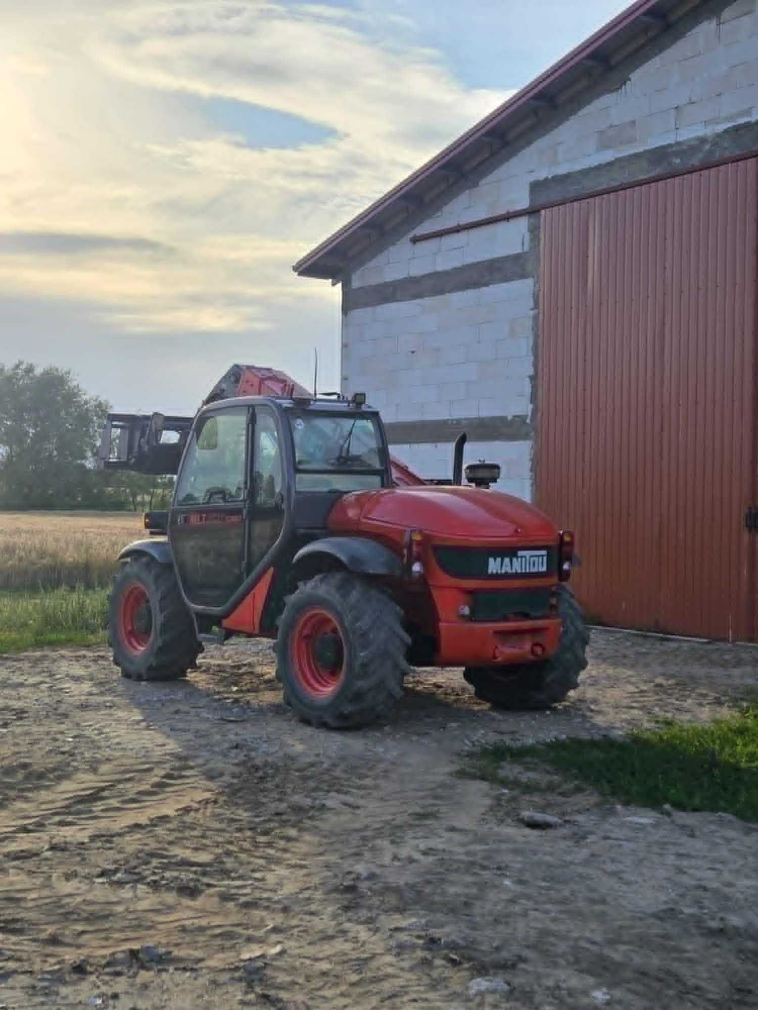 Sprzedam Ładowarkę teleskopową Manitu mlt 526 turbo