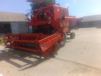Kombajn Bizon Z056