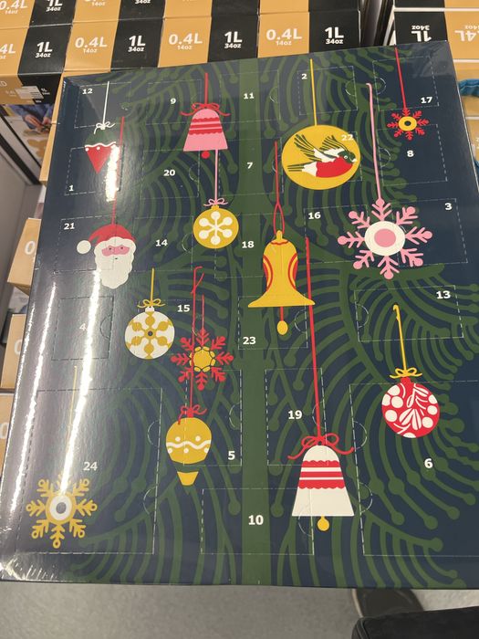 Kalendarz adwentowy Ikea 2025 dwie sztuki czekoladki bony voucher