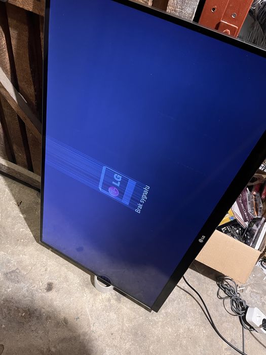 Telewizor LG 42LM765S