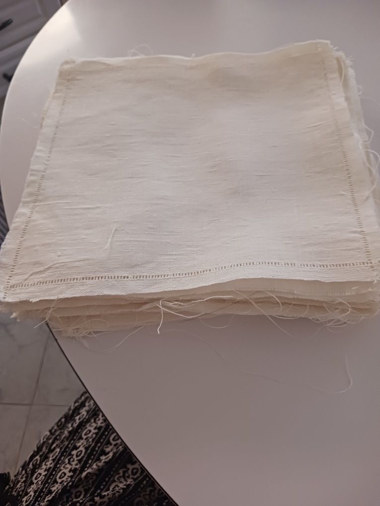 Quadrados em linho com ajure