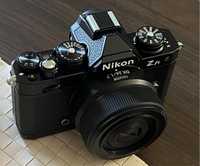 Nikon Z fc black com Nikkor 24 1.7