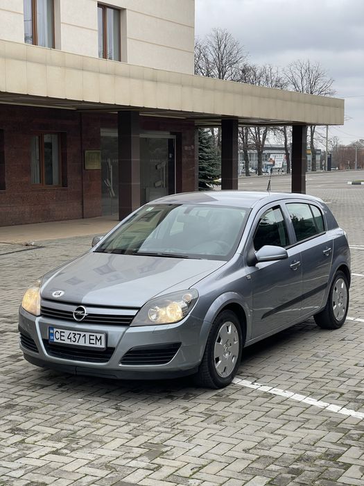Opel Astra 2004 год 1.4 бензин