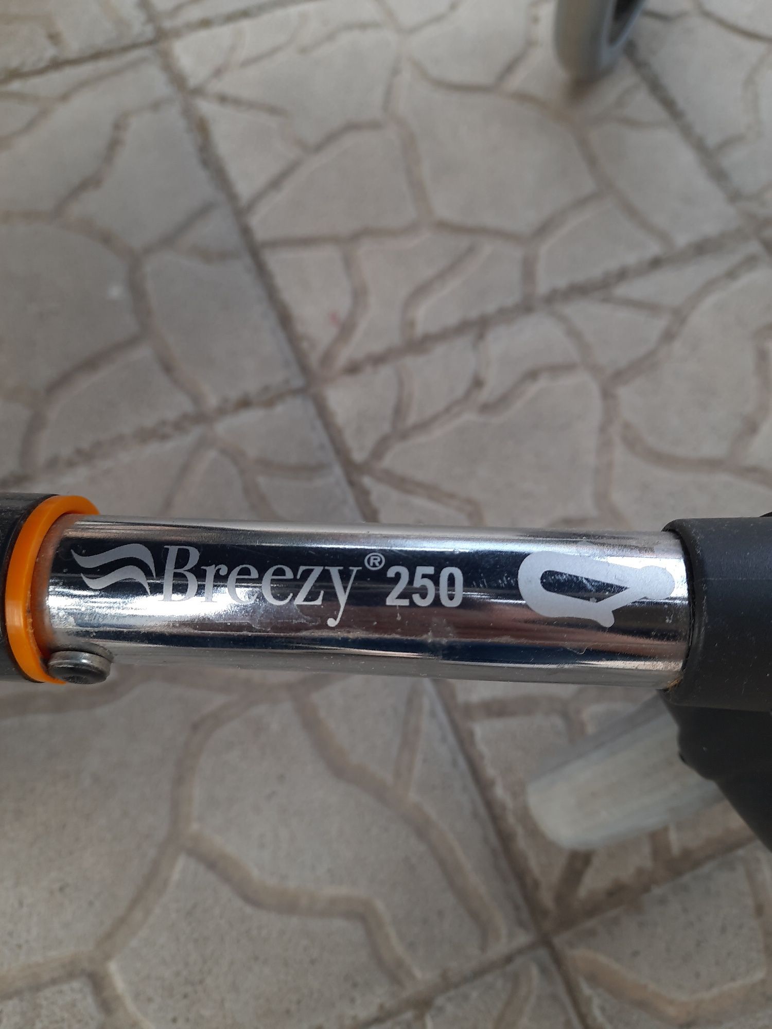 Інвалідний візок Breezy 250 R