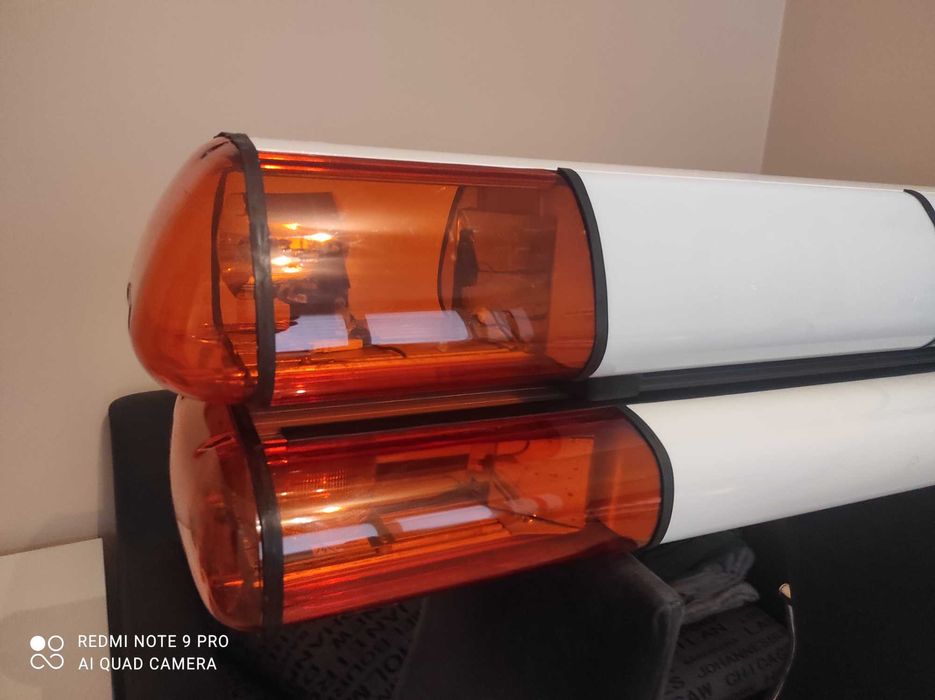 Lampa belka ostrzegawcza Elfir na stroboskopie i Elektra na obrotówce