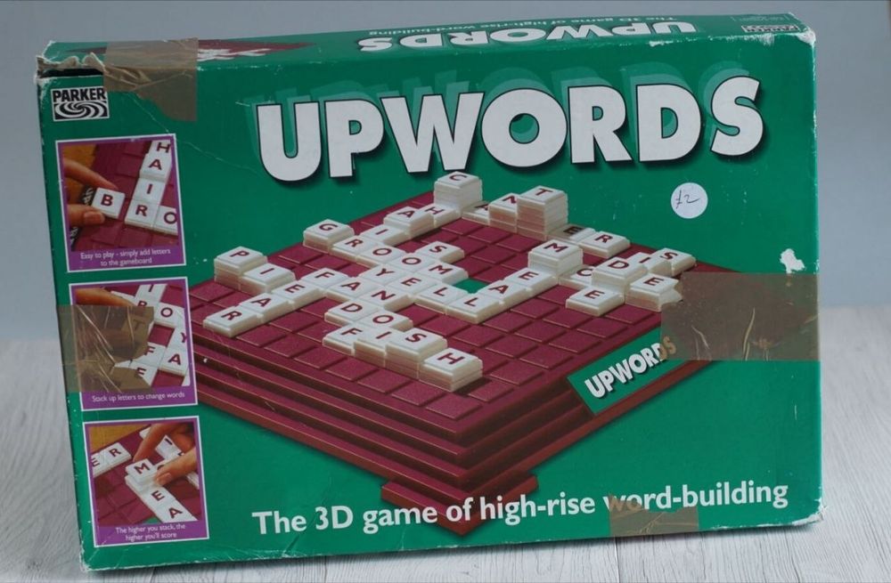 Настольная игра Скрабл на английском языке