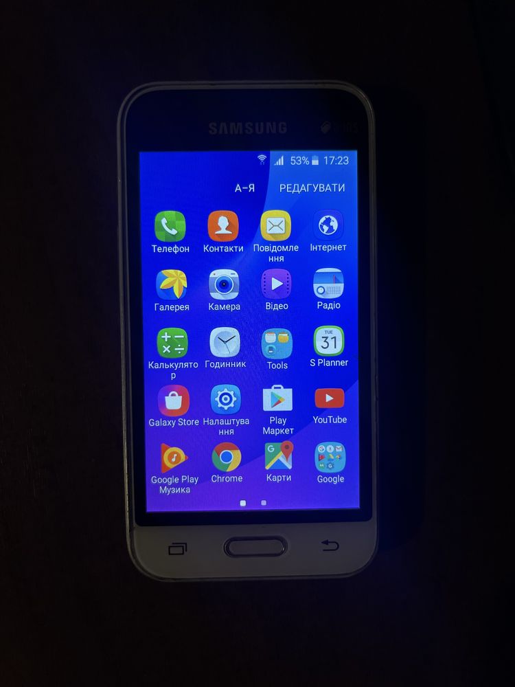 Samsung J1 mini 8gb все працює.