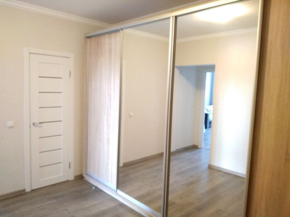 Подобово. Центр, вул. Бельведерська 23