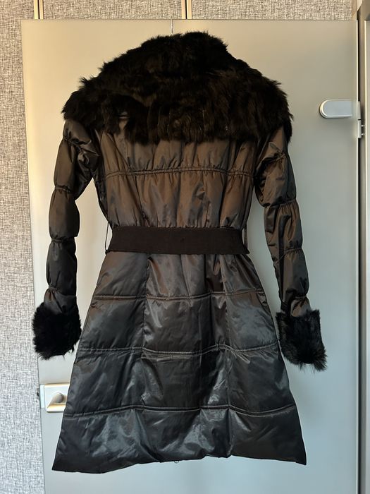 Plaszcz z futerkiem kolnierzem r. Xs/S czarny elegancki