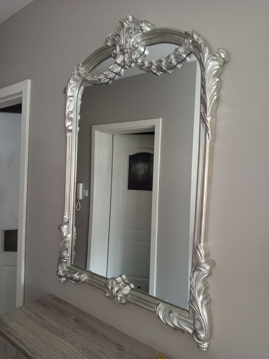 Lustro, srebrna oprawa, wysokość 115, szerokość 78