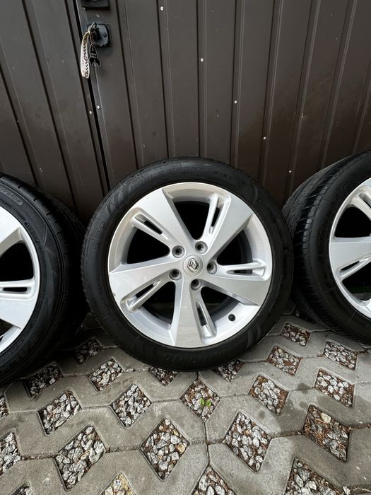 Felgi / Koła 5x114.3 Renault Talisman Megane Scenic Arkana 215/50/17