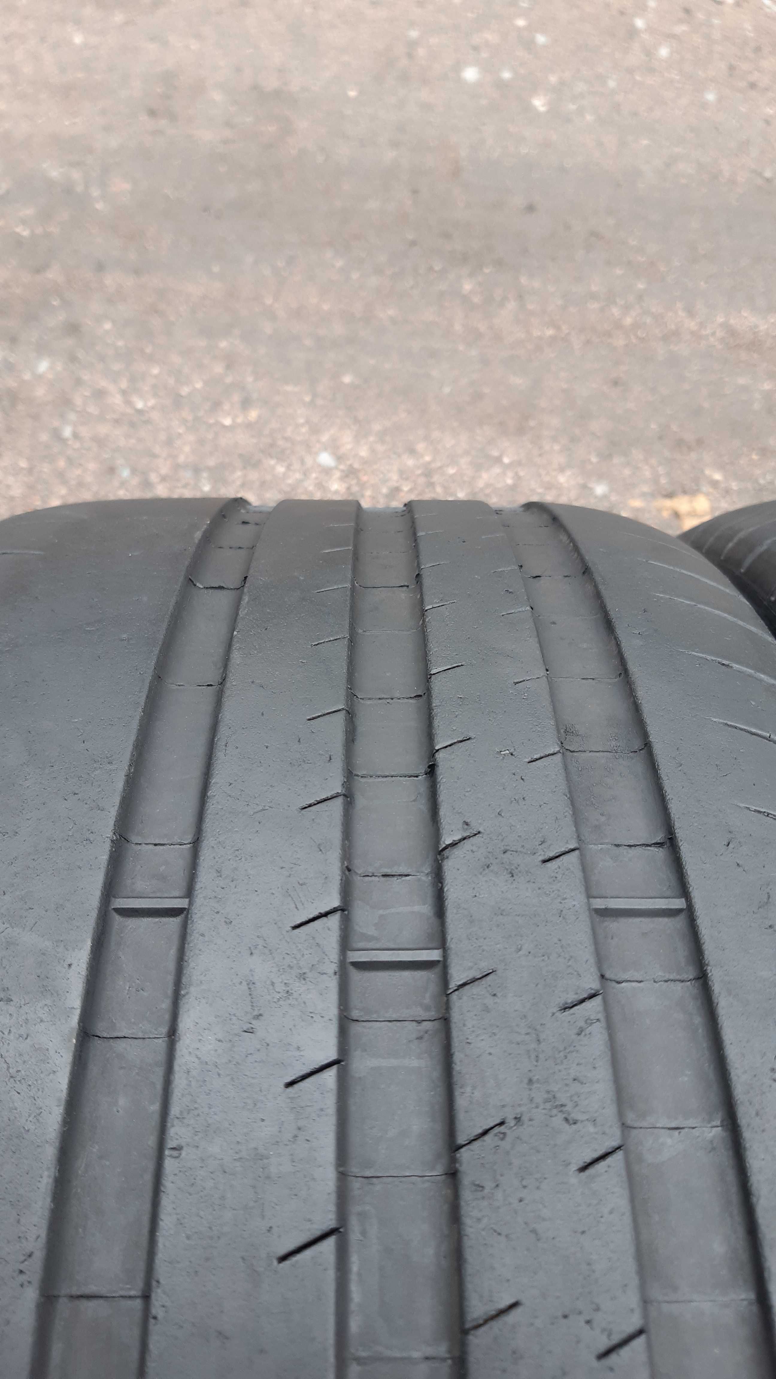 Opony letnie 245.35.20 Michelin