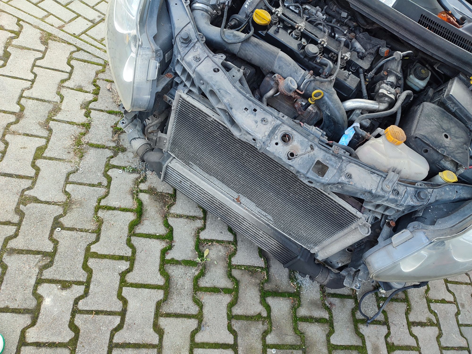 błotnik opel corsa  kod lakieru z20r