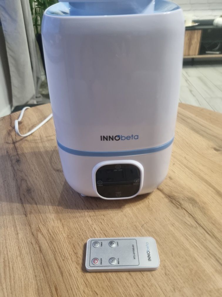 Nawilżacz parowy ultradźwiękowy z pilotem InnoBeta 22W 3L biały