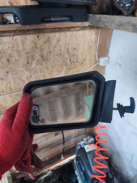 Продам Фари, стопи, дзеркала, вікна Ваз 2105