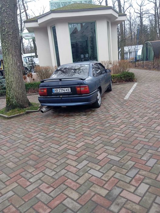 Опель вєктра А газ бензин