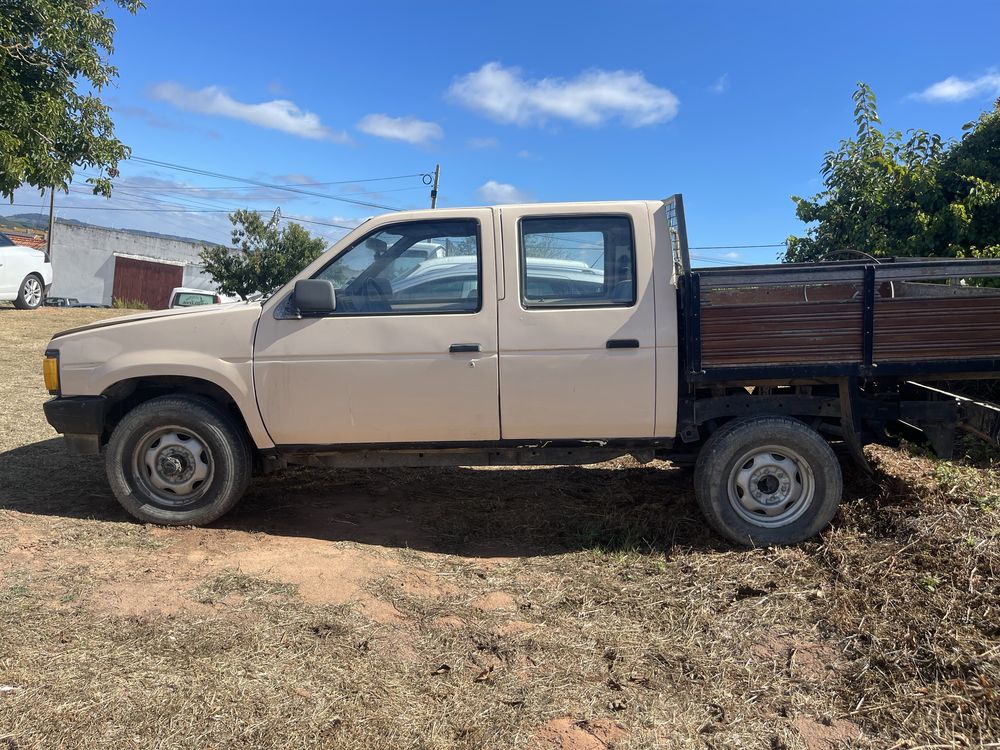 Nissan D21 4x4 Caixa aberta