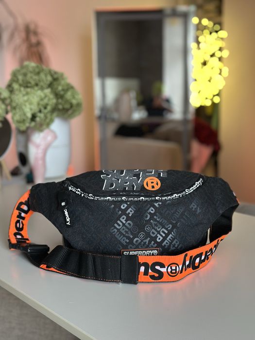 Бананка чоловіча Superdry