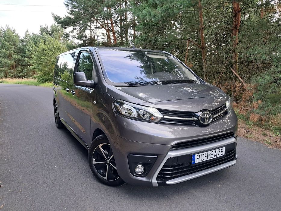 Toyota ProAce Verso 8 osob kamera navi