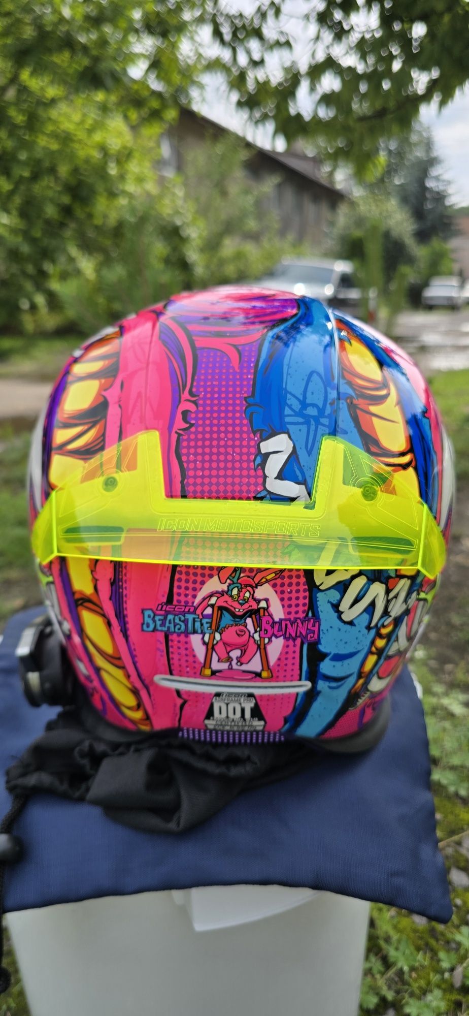 Шолом Icon Airframe Pro (Beastie Bunny Helmet)