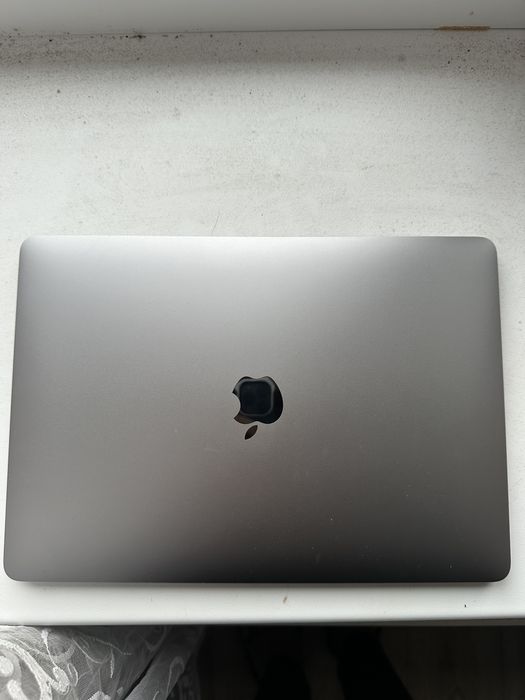 Macbook Pro 2016 TouchBar 13”, 90% батарея