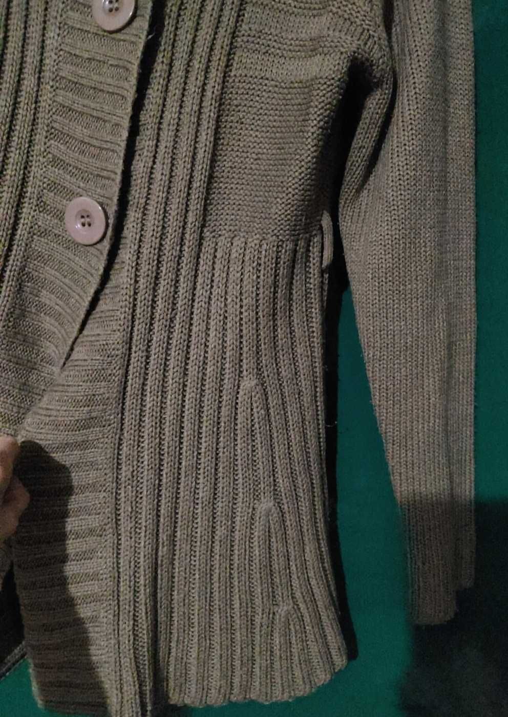 Sweter khaki dłuższy kaptur Miss Classic M piękny