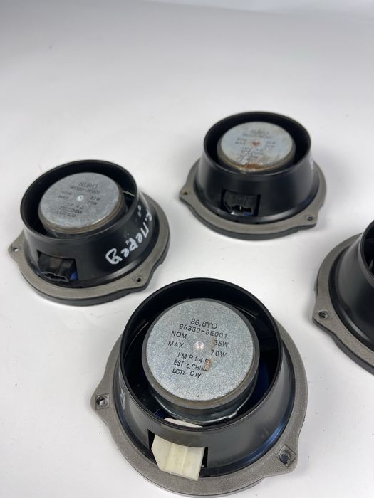 Динамік Kia Sorento 1 2002-2009р Кіа Соренто